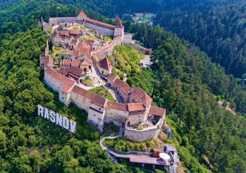 Panoramic Residence Zărneşti Exteriér fotografie